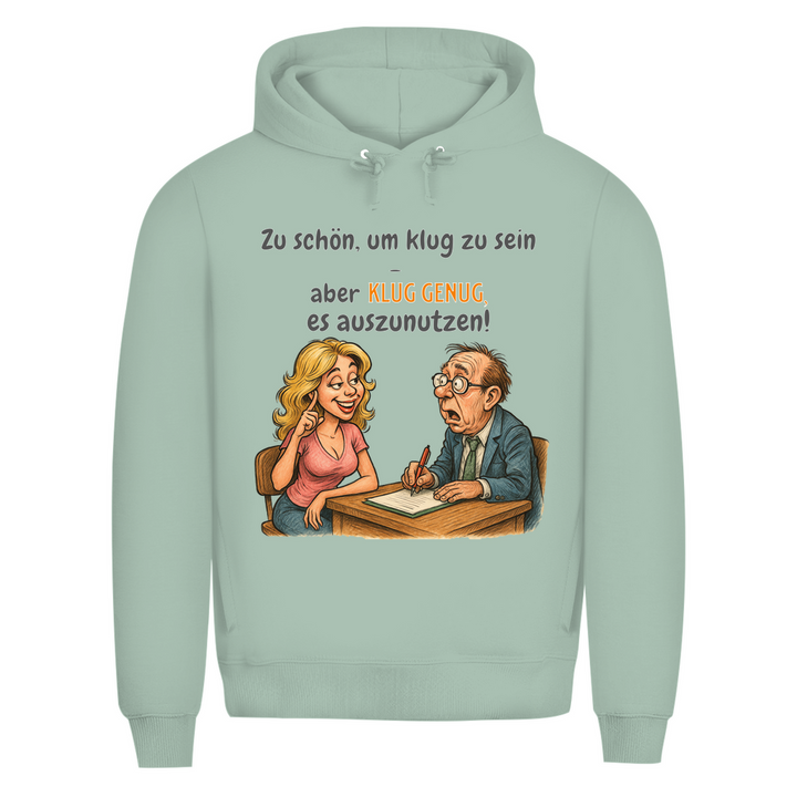 Blond? Ja. Blöd? Niemals.
