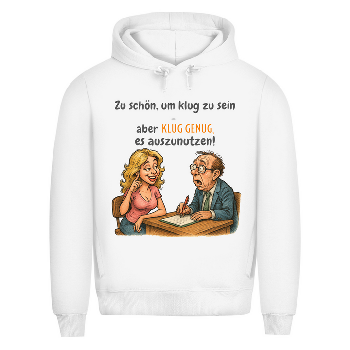 Blond? Ja. Blöd? Niemals.